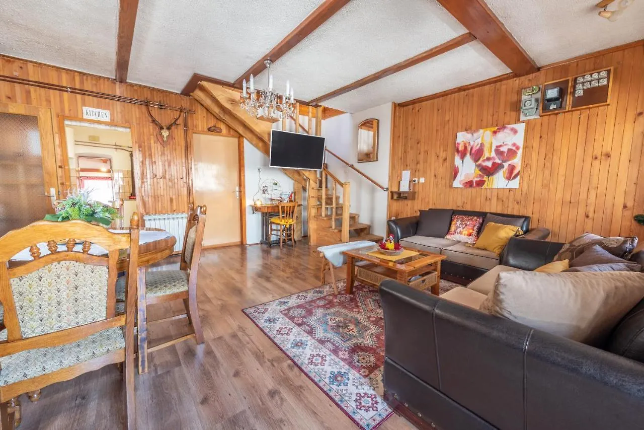 Vila Carmen Kuca Za Odmor Sa Wellnessom,Sunger Mrkopalj
